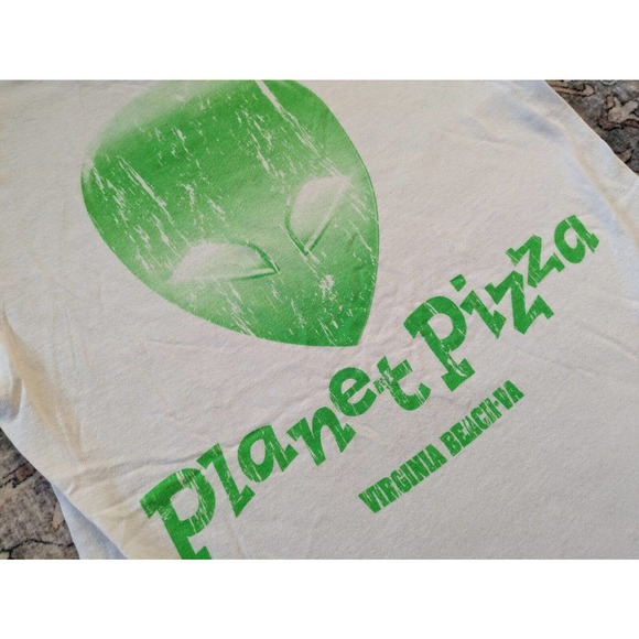 Planet Pizza Virginia Beach Aliens Small White Green Graphic TShirt Front Back - Picture 6 of 6